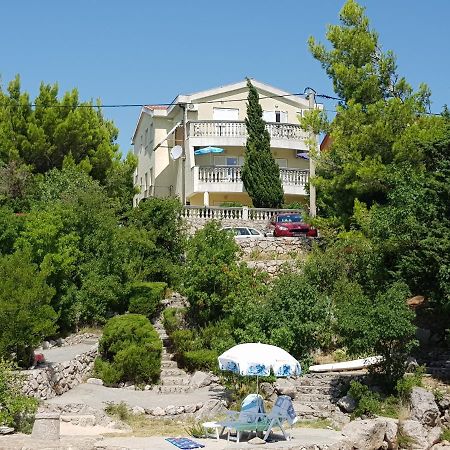 Apartments Akiki Karlobag Kültér fotó