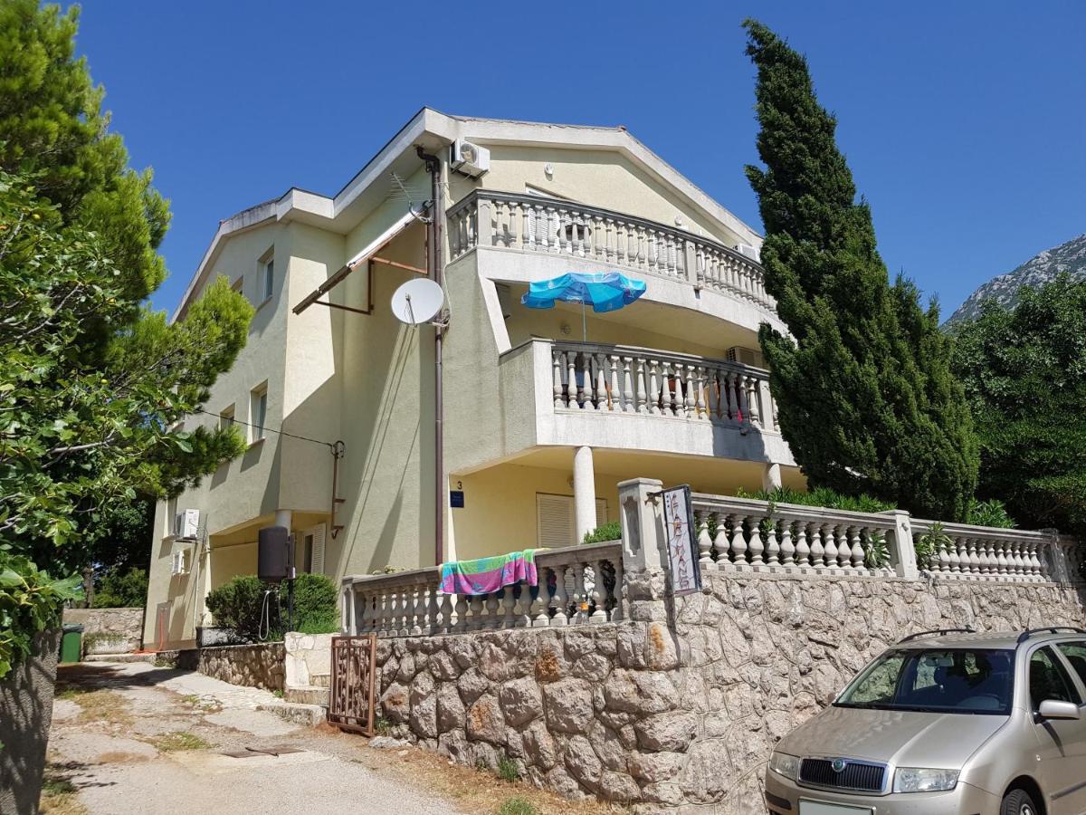 Apartments Akiki Karlobag Kültér fotó