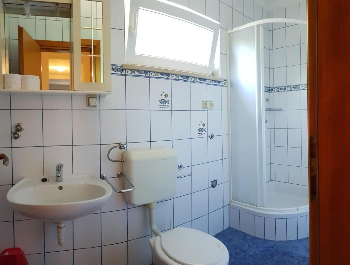 Apartments Akiki Karlobag Kültér fotó