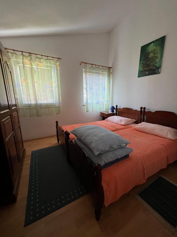 Apartments Akiki Karlobag Kültér fotó